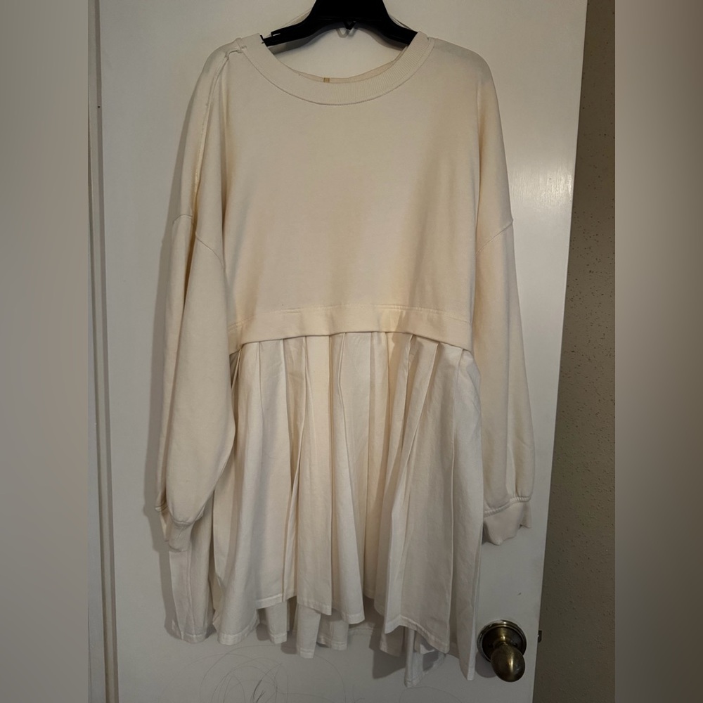 Eleanor Pleated Trapeze Sweatshirt